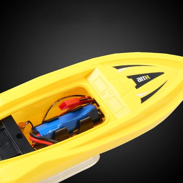 RC závodní miniloď H116