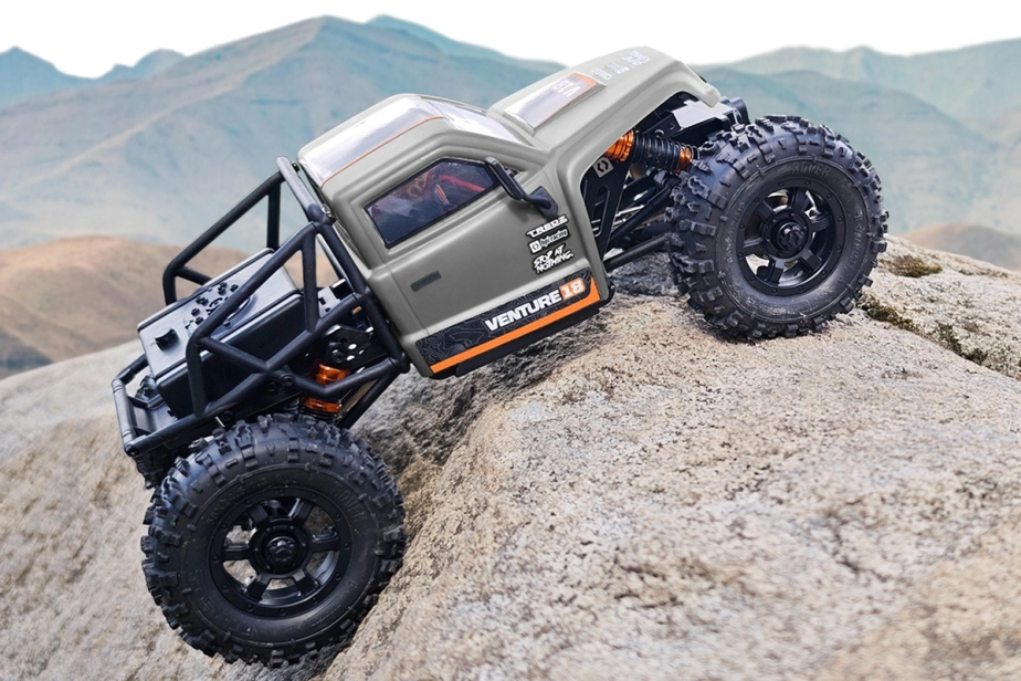 Venture18 CC Flux Competition Crawler - šedá
