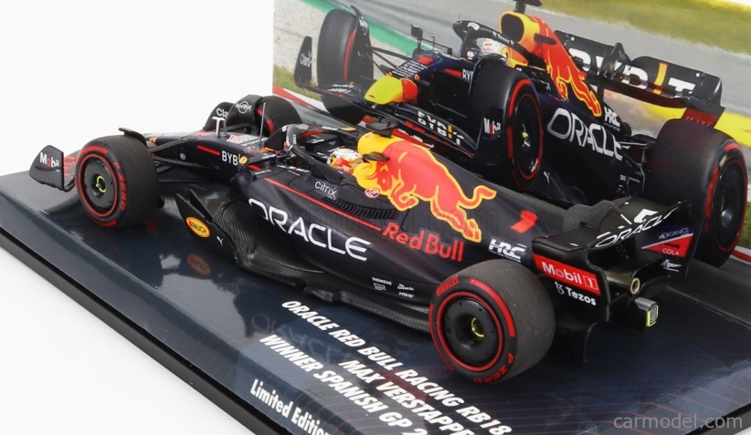 Minichamps Red bull F1 Rb18 Team Oracle Red Bull Racing N 1 Majster sveta Víťaz Španielsko Gp 2022 Max Verstappen 1:43 Matná modrá žltá červená