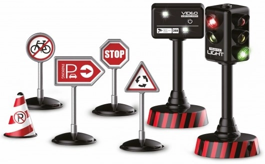 RC kamion s autopřepravníkem