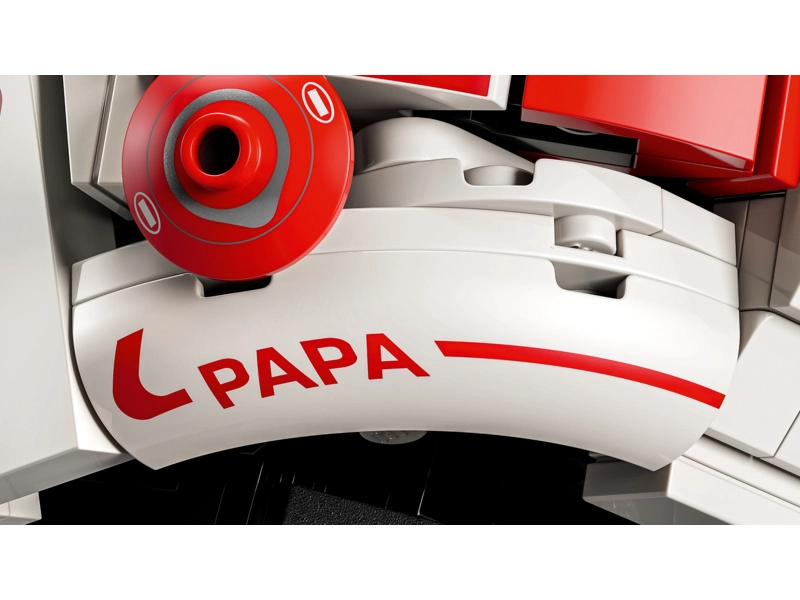 LEGO Editions - Prilba Charlesa Leclerca zo Scuderia Ferrari HP