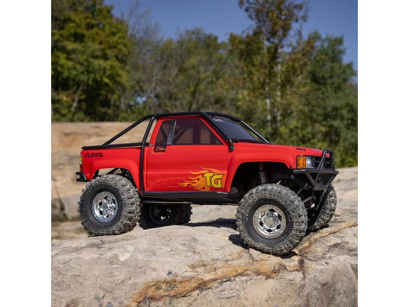 Axial SCX10 III Toyota SR5 1987 1:10 4WD RTR červený