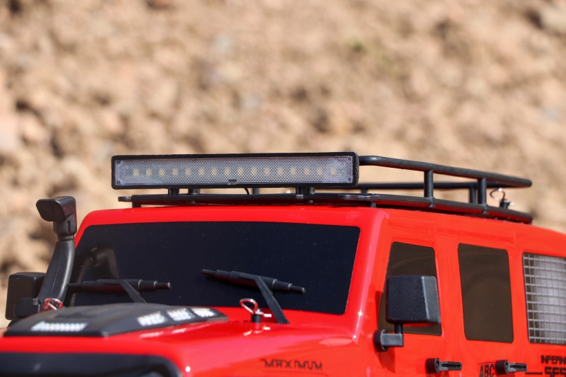 RC auto Jeep WL Toys 104311 + náhradná batéria