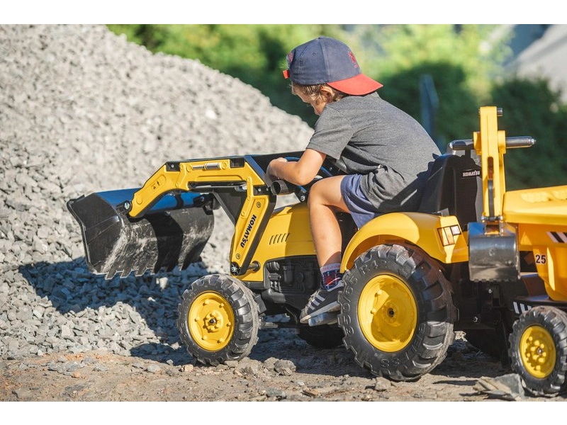 FALK – Šliapací traktor Komatsu s bagrom a maxi vlečkou