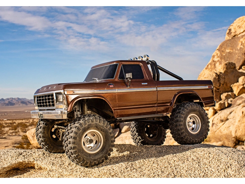 RC auto Traxxas TRX-4 Ford F-150 Ranger XLT TQi 1:10 RTR, modrá metalíza