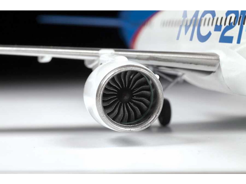 Zvezda Irkut MC-21-300 (1:144)