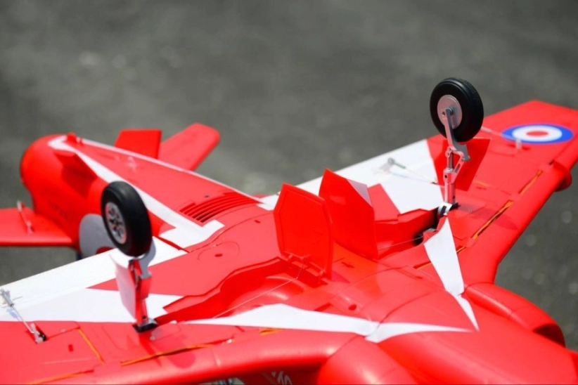 BAE Hawk 1042 mm s EDF 80 mm ARF