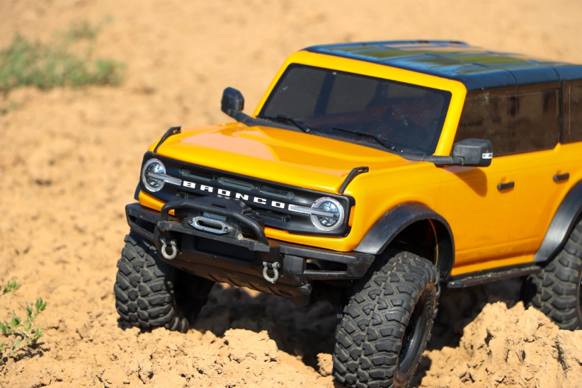 Traxxas TRX-4 Ford Bronco 2021 TQi 1:10 RTR červený