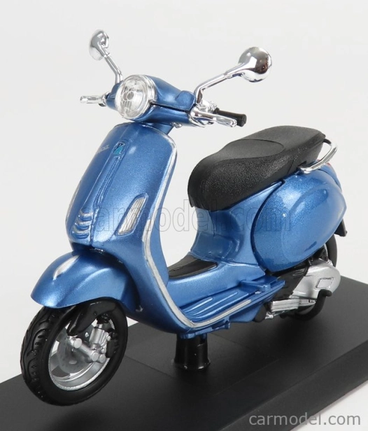 Edicola Piaggio Vespa Primavera 150 2014 1:18 Light Blue Met