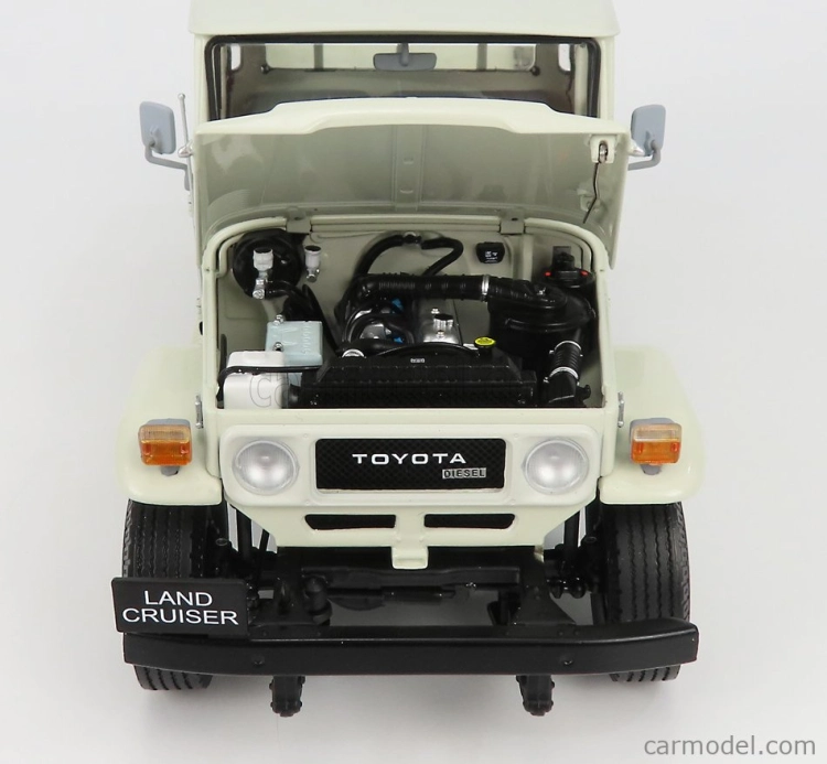 Kyosho Toyota Land Cruiser 40 4x4 Pick-up 1980 1:18 Biela