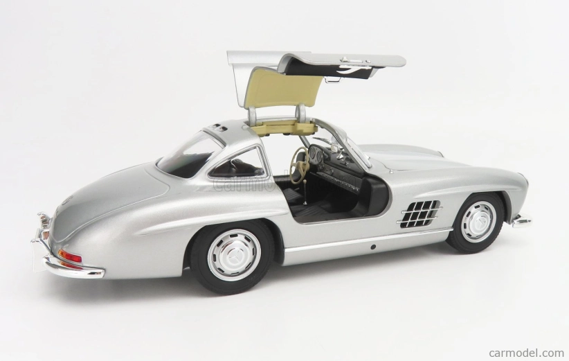 Minichamps Mercedes benz 300sl Coupe Gullwing (w198) 1955 1:18 Silver