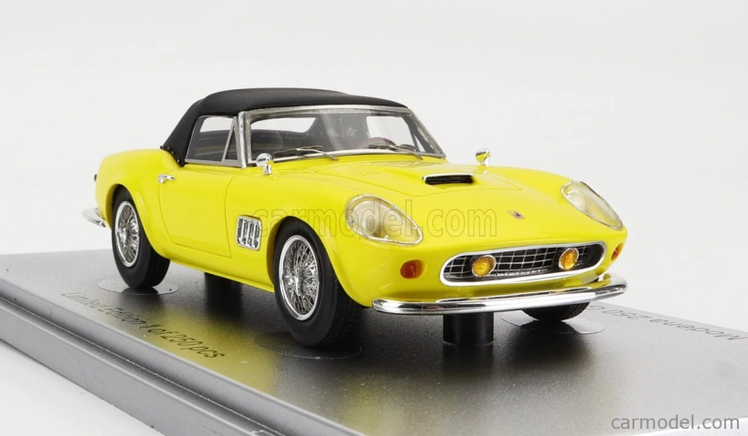 Kess-model Modena 250gt California Spider uzavretý 1961 1:43 žltá čierna