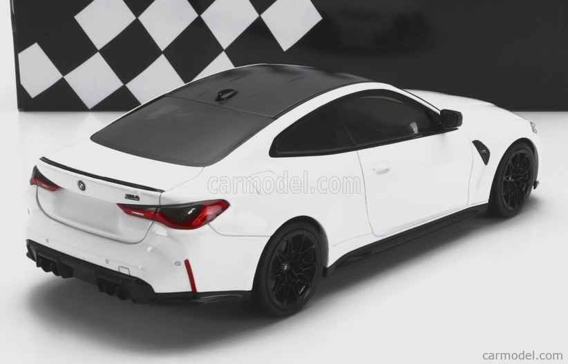 Minichamps BMW radu 4 M4 (g82) 2020 1:18 biela čierna