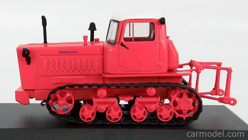 Edicola Vladimirets Dt-75 Tractor 1963 - Damage Blister Box 1:43 Tmavě Růžová