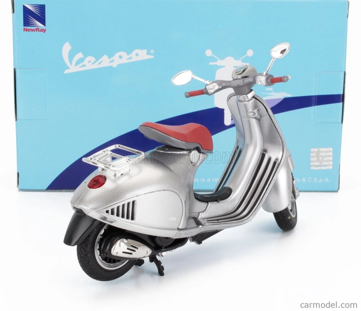 Newray Piaggio Vespa 946 Bellissima 2014 1:12 Silver