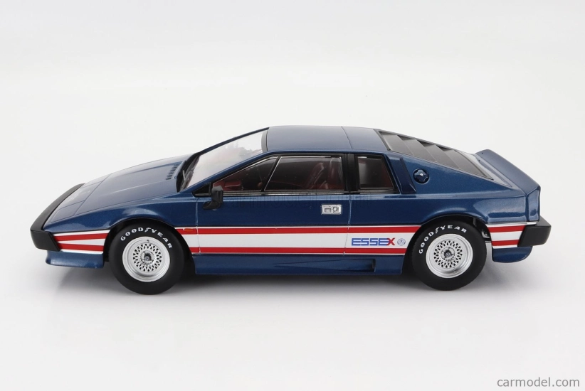 Lotus Esprit Turbo 1981 v mierke 1:18 modrý