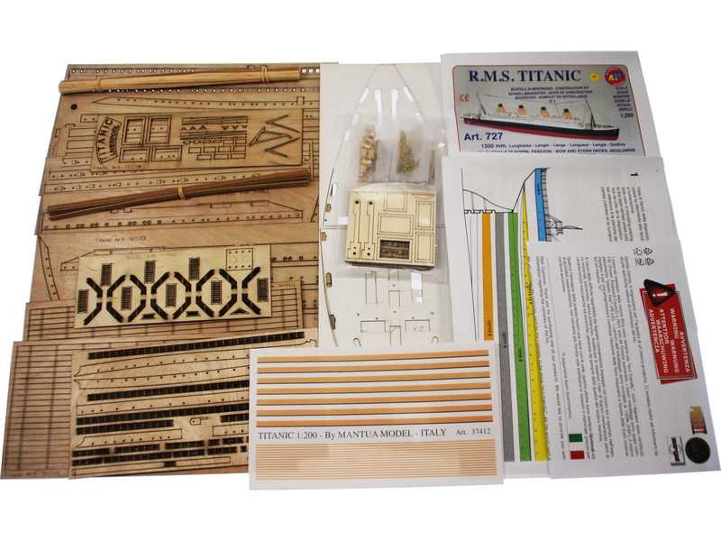 Mantua Model Titanic 1:200 kit