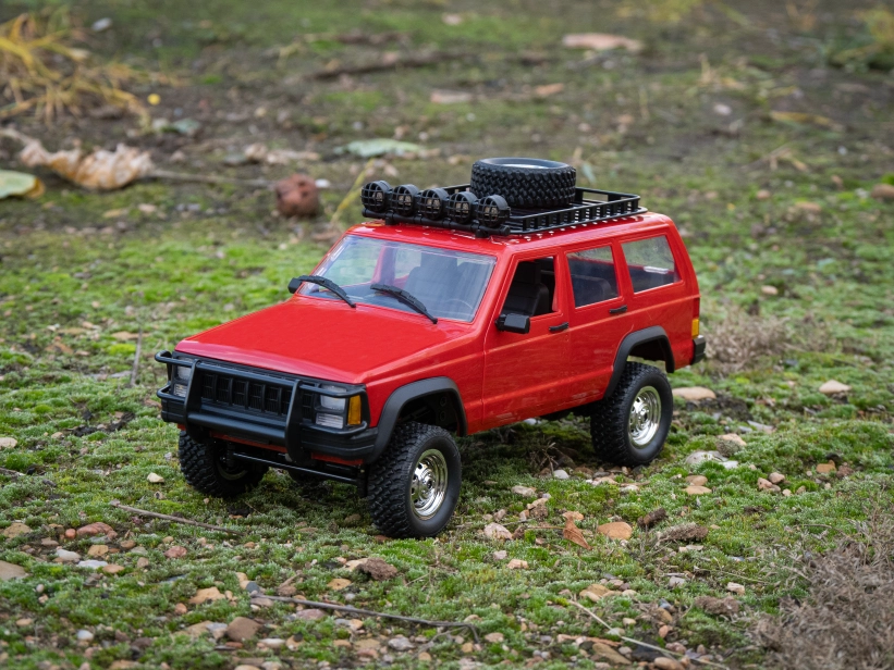 RC auto RMT SUV Legend 1:12 4WD, červená + náhradní baterie