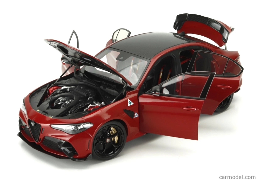 Motorhelix Alfa romeo Giulia Gtam s motorom a príslušenstvom 2021 1:18 Red Met
