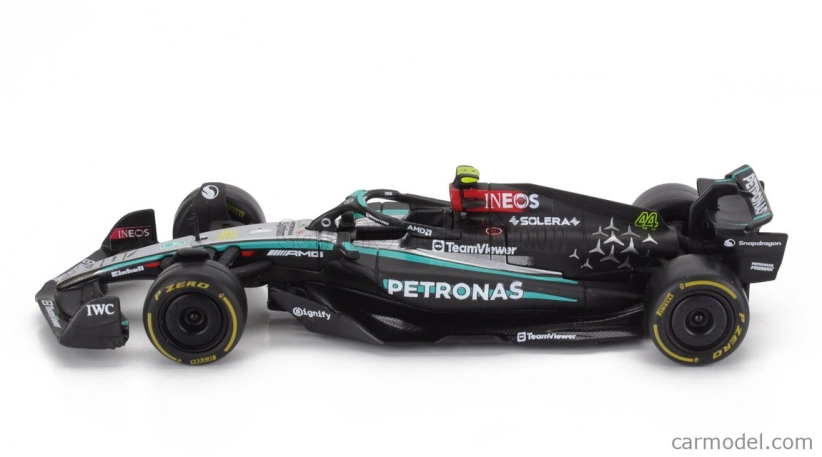 Bburago Mercedes gp F1 W15 Eq Performance Team Amg Petronas Motorsport N 44 Season 2024 Lewis Hamilton 1:43 čierna strieborná zelená
