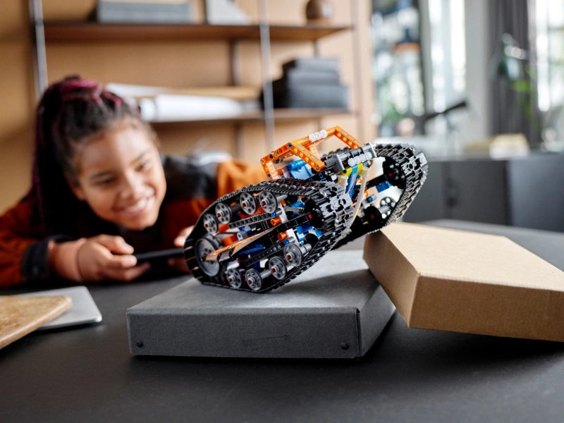 LEGO Technic - Multivozidlo na dálkové ovládání