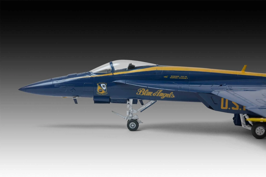 Gift-Set letadla 05613 - F/A-18E & Hellcat (Blue Angels) (80th Anniversary) (1:72)