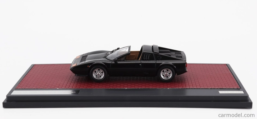 Modely v mierke Matrix Ferrari 512bb Targa Straman 1978 1:43 Black