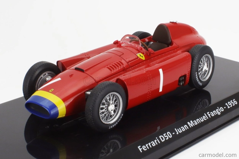 Edicola Ferrari F1 D50 N 1 Majster sveta sezóna 1956 Juan Manuel Fangio - Con Vetrina - s vitrínou 1:24 červená
