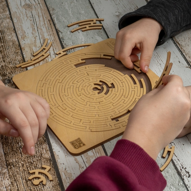 Drevený puzzle labyrint EscapeWelt