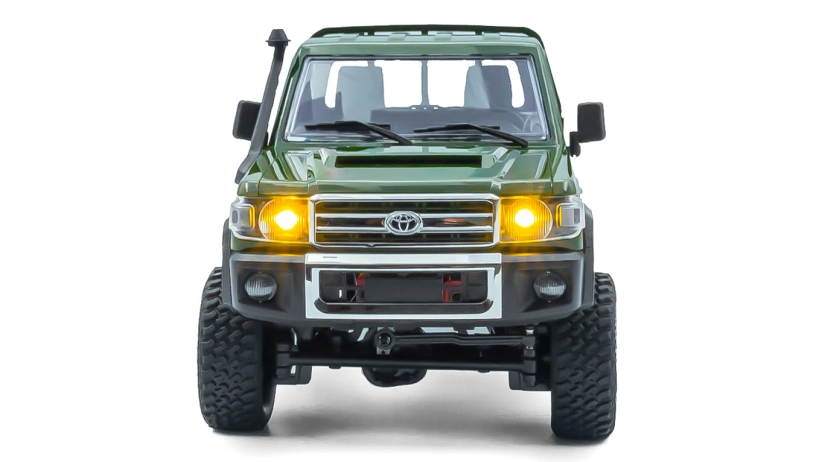 RC auto Land Cruiser Toyota, zelené + náhradná batéria
