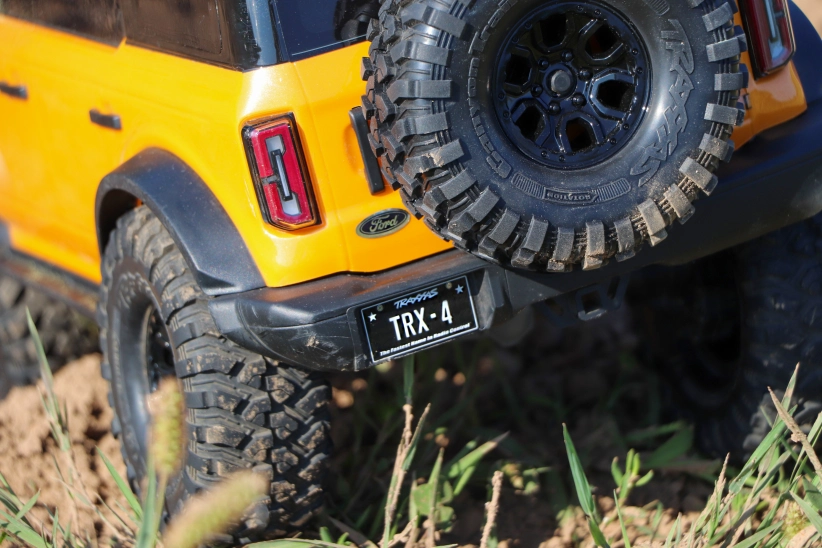 Traxxas TRX-4 Ford Bronco 2021 TQi 1:10 RTR červený