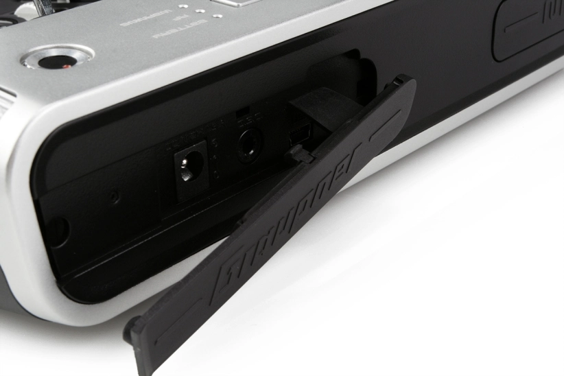 MC-32 PRO HoTT 2,4 GHz s vysielačom BLUETOOTH® v2.1