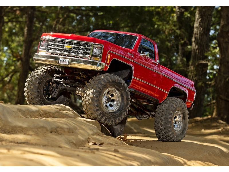 RC auto Traxxas TRX-4 Chevrolet K10 1979 TQi 1:10 RTR, červené