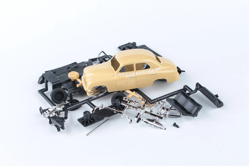 Abrex Škoda 1201 (1956) 1:43 – taxi – stavebnica