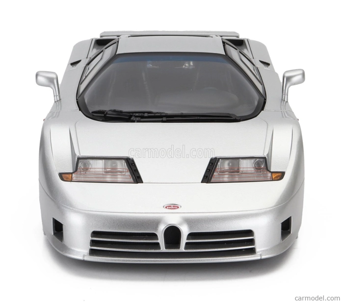Bugatti Eb110 1991 v mierke 1:12 strieborná