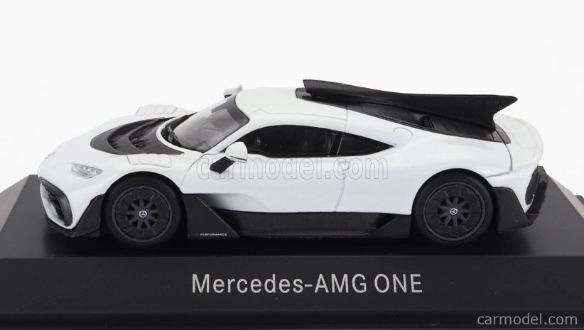 I-scale Mercedes benz One Amg (c298) 2022 1:43 Designo Kašmírová Bílá