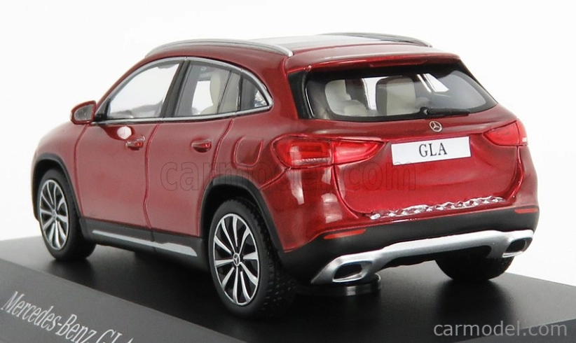 Spark model Mercedes Benz Gla-class (h247) 2020 1:43 Designo Patagonia Bright Met Red