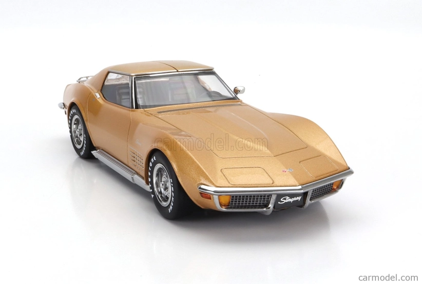 Chevrolet Corvette C3 1972 v mierke Kk - s odnímateľnou strechou 1:18 Gold Met