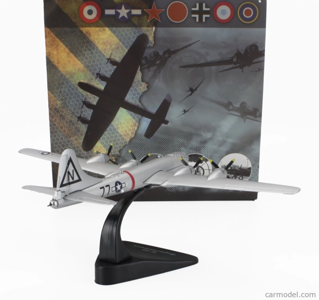 Edicola Boeing B29 Bombardiere Airplane Superfortress 9. augusta 1945 Nagasaki - Usaf - United States Army Air Force 1:144 Military Silver