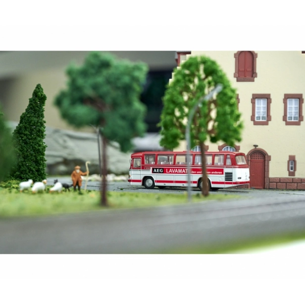 RC autobus Mercedes-Benz O 302 Bus Rot, červená