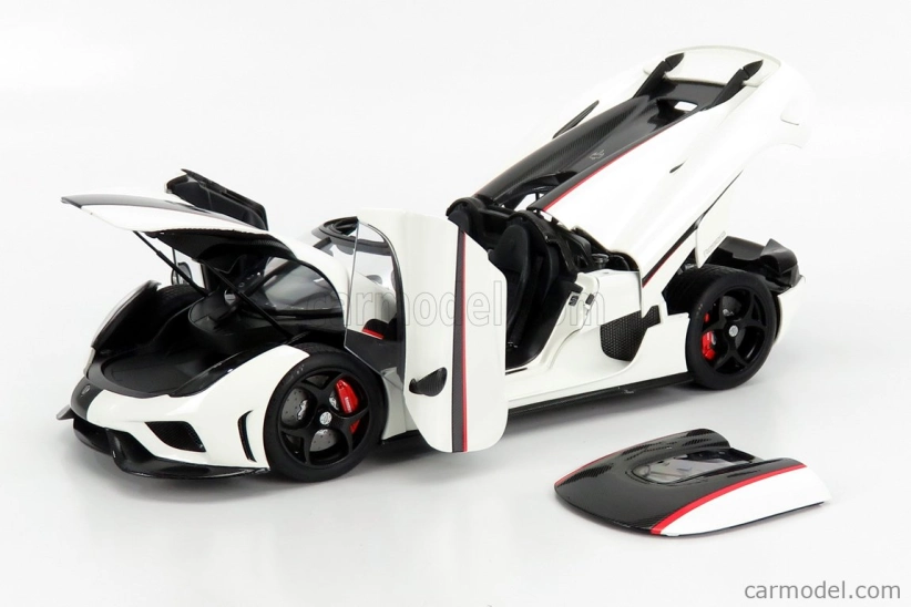 Autoart Koenigsegg Regera 2016 1:18 Biela čierna Carbon Red