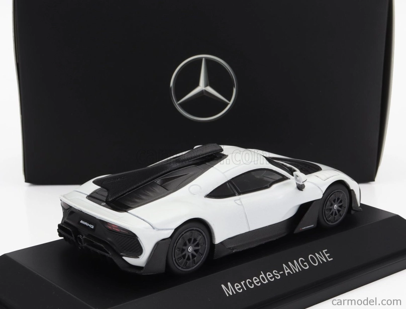 I-scale Mercedes benz One Amg (c298) 2022 1:43 Designo Kašmírová Bílá