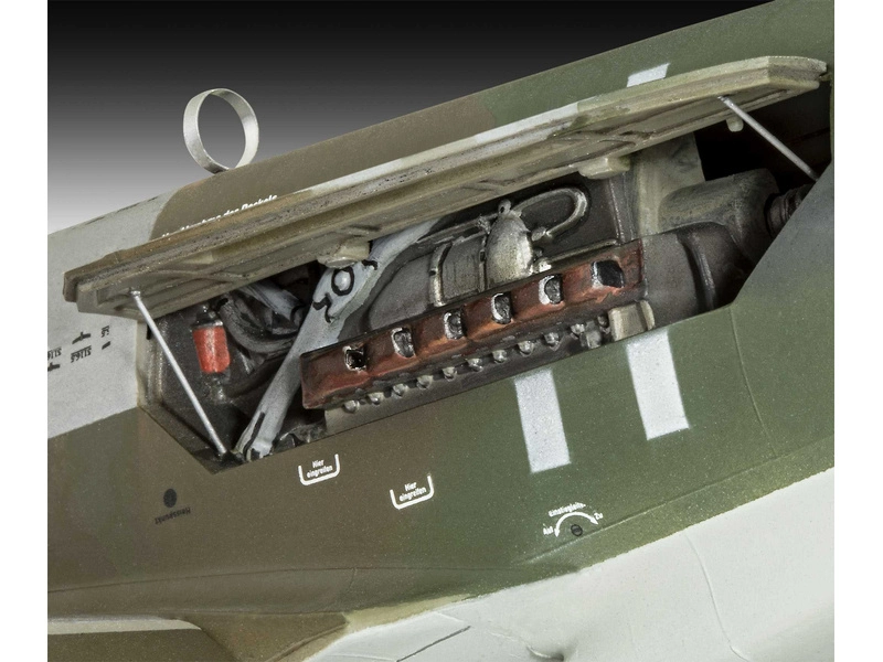 Revell Dornier Do 335 Pfeil (1:48) (súprava)
