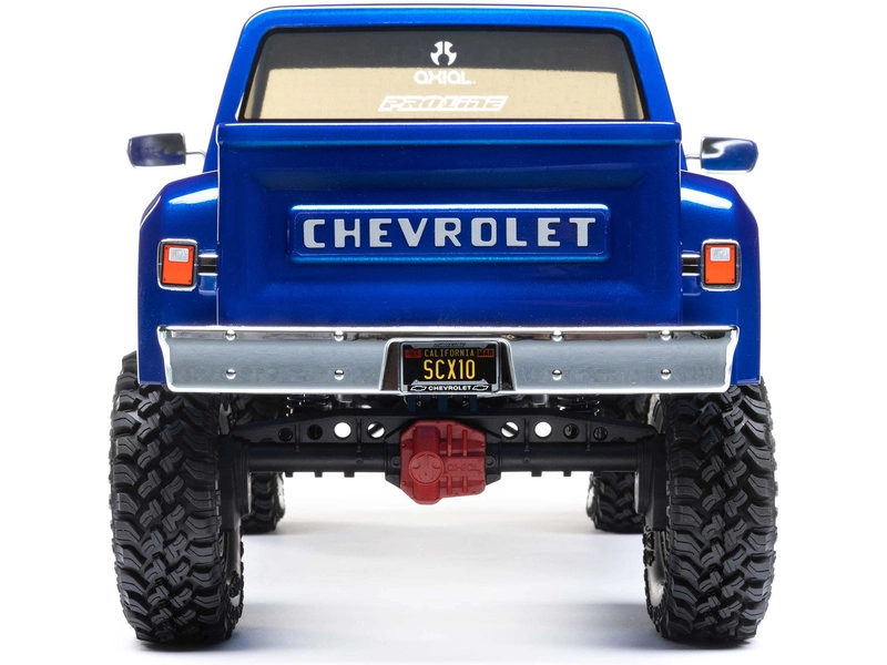 Axial SCX10 III Base Camp 1:10 4WD Chevy K10 1982 RTR modrý