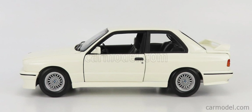 Minichamps BMW radu 3 M3 (e30) 1987 1:18 biela