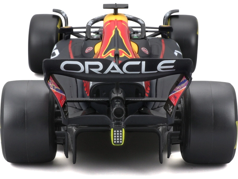 Bburago Oracle Red Bull Racing RB18 1:24 #11 Pérez
