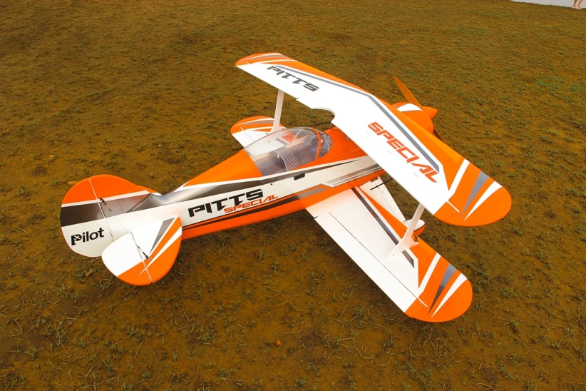 73" Pitts S2B Oranžový (1,85m)