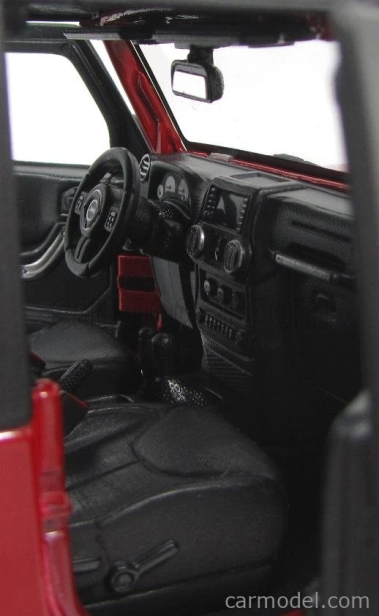 Maisto Jeep Wrangler Willys Soft-top 2014 1:18 červeno-čierna