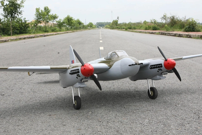 DH Mosquito 2,03 m (zaťahovací podvozok)