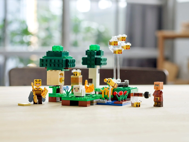 LEGO Minecraft – Včelia farma